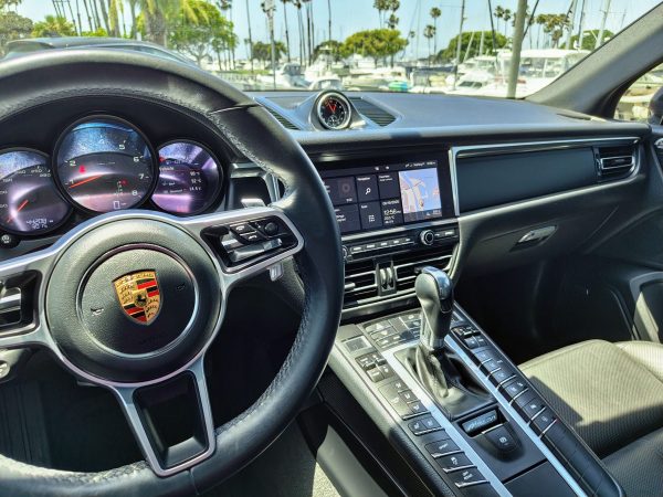 Porsche Macan - Image 4