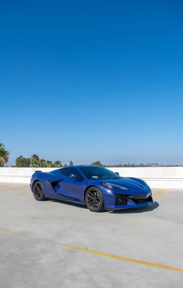 CORVETTE C8 ZO6 (NAVY BLUE) - Image 4