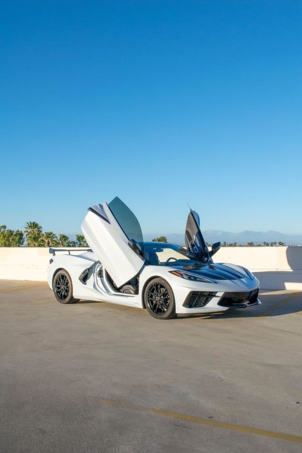 CORVETTE C8 WHITE - Image 4