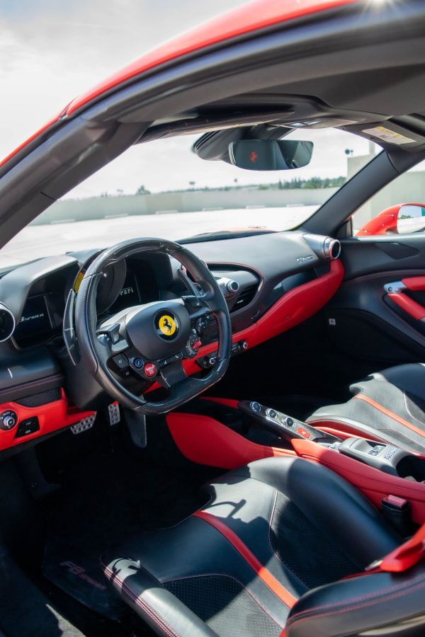 FERRARI F8 - Image 6