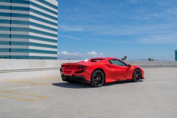 FERRARI F8 - Image 4