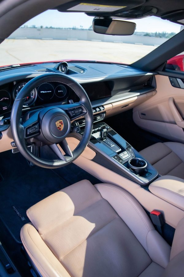 PORSCHE 911 CARRERA RED - Image 9