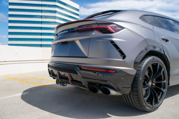 LAMBORGHINI URUS (GREY) - Image 7