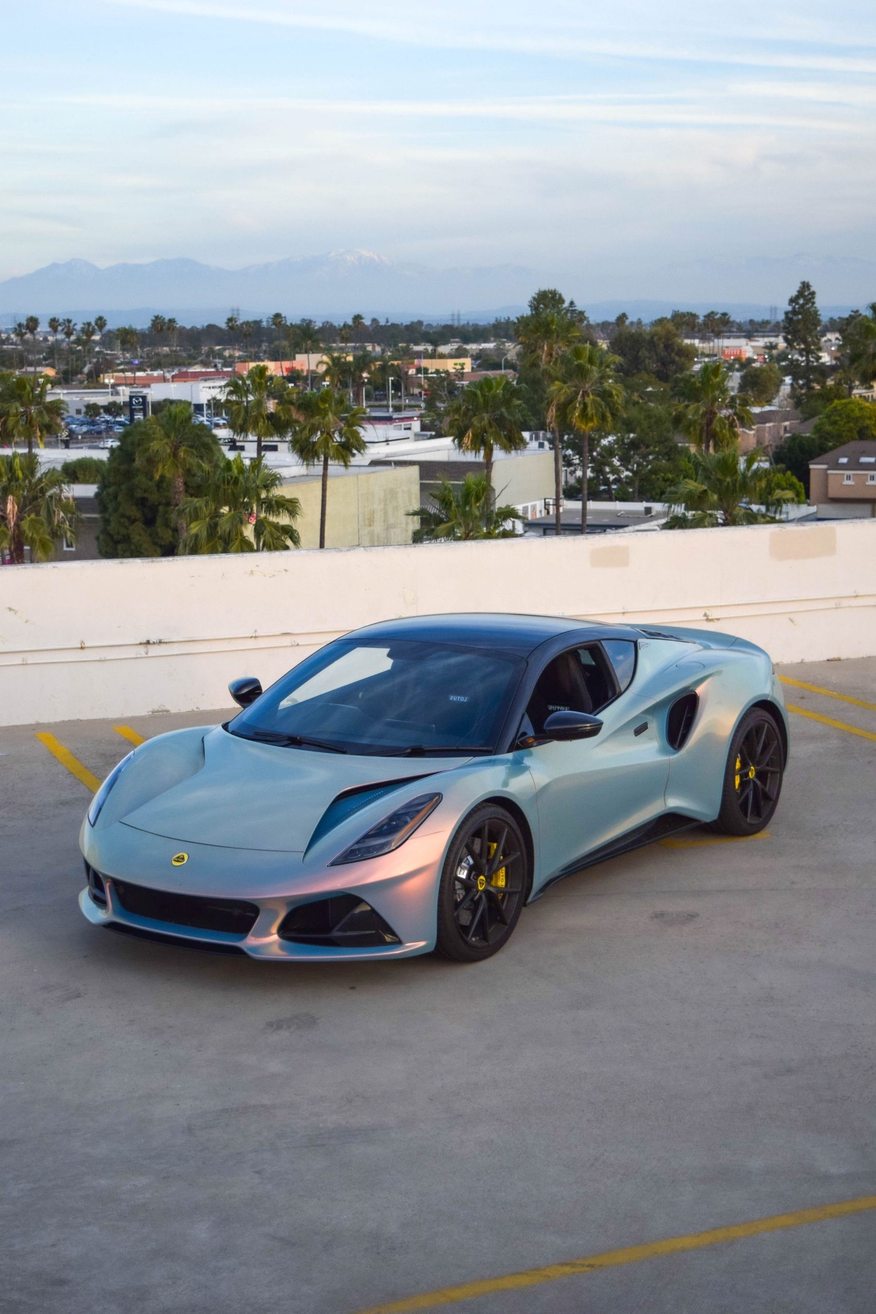 DSC_0210-scaled-1.jpg LOTUS EMIRA - Image 1