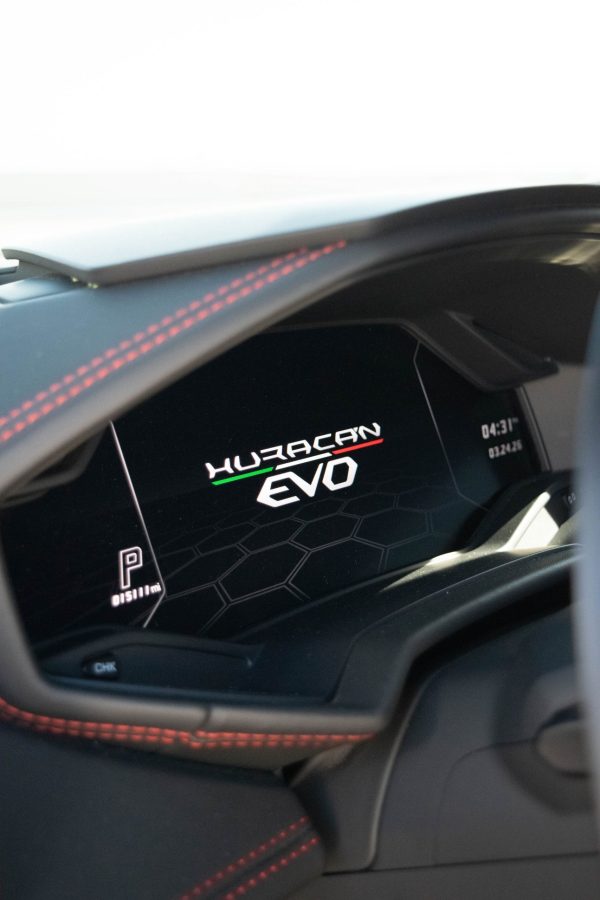 LAMBORGHINI HURACAN EVO (BLACK) - Image 6