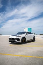 LAMBORGHINI URUS (WHITE)