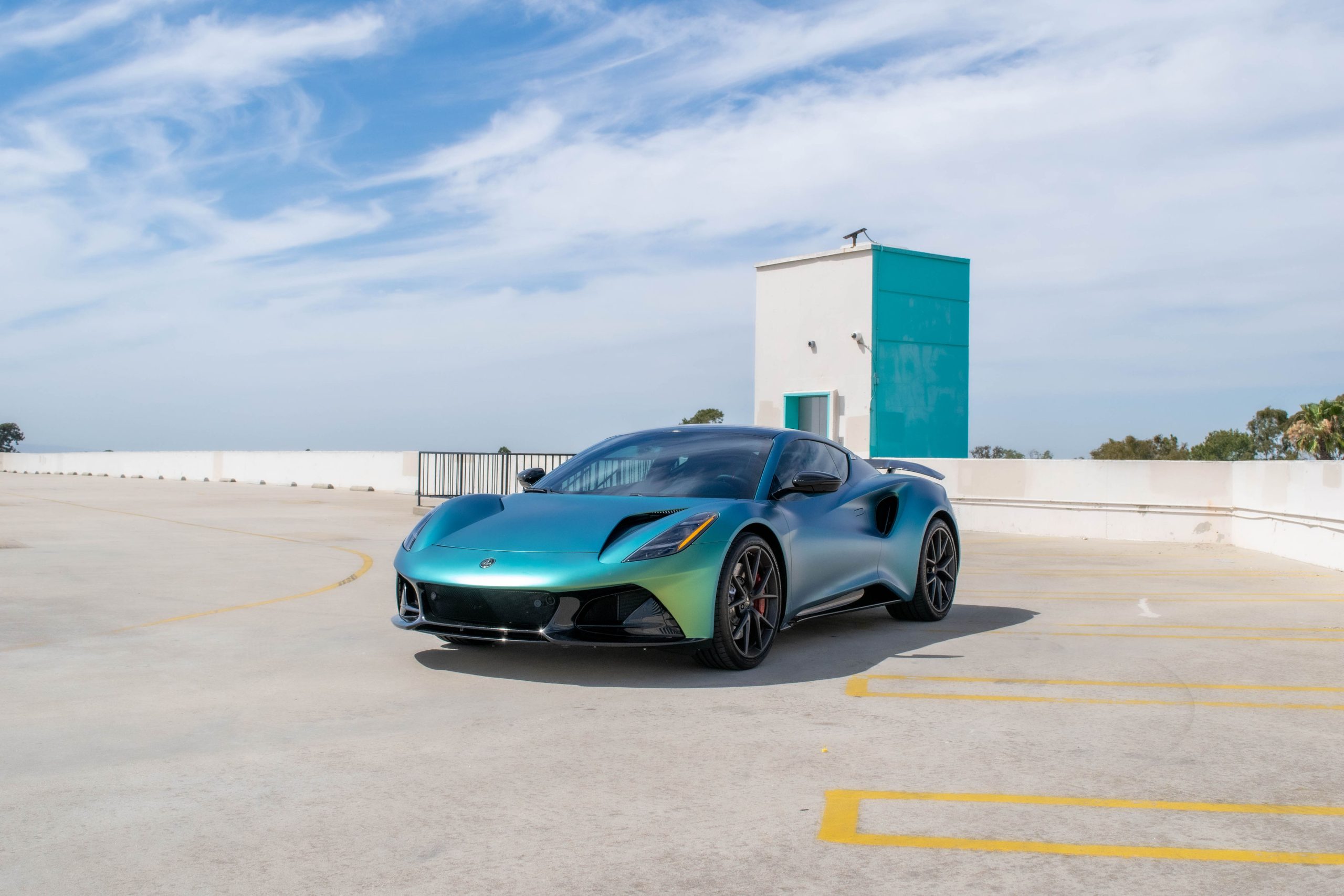 DSC_0434-scaled-1.jpg LOTUS EMIRA (GREEN) - Image 1