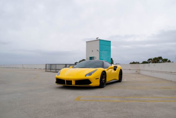 FERRARI 488 GTB YELLOW - Image 3