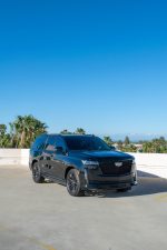 CADILLAC ESCALADE ESV - Image 3