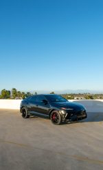 LAMBORGHINI URUS S (BLACK) - Image 2
