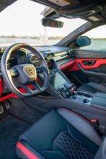 LAMBORGHINI URUS S (BLACK) - Image 9