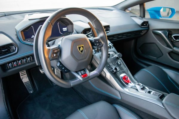 LAMBORGHINI HURACAN (BLUE) - Image 10