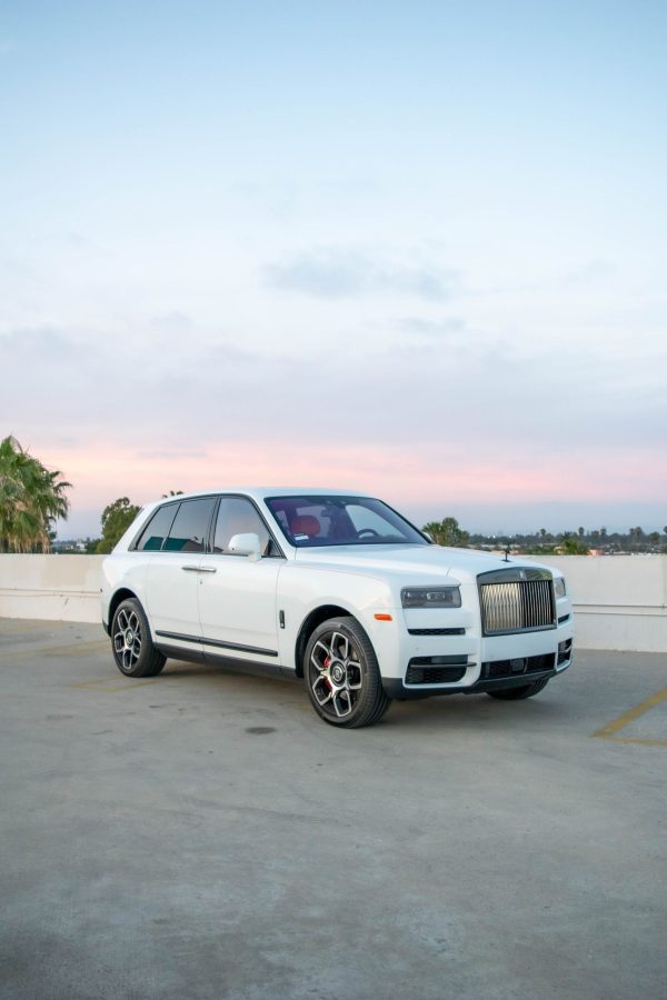 ROLLS-ROYCE CULLINAN (WHITE) - Image 4