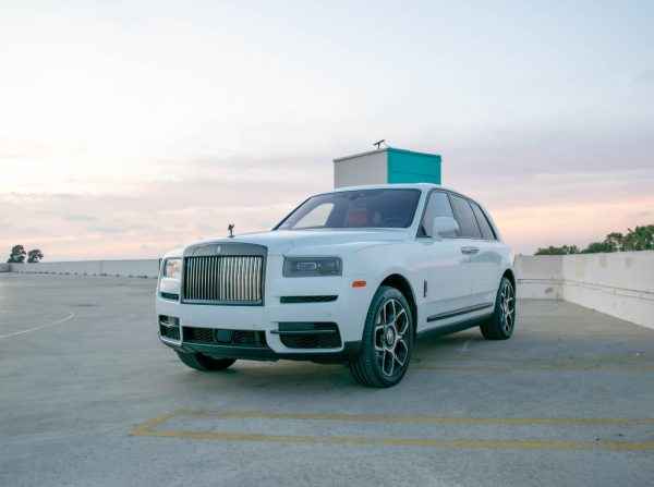 ROLLS-ROYCE CULLINAN (WHITE) - Image 3