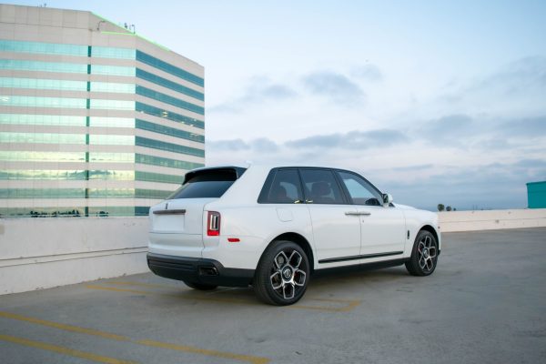 ROLLS-ROYCE CULLINAN (WHITE) - Image 7