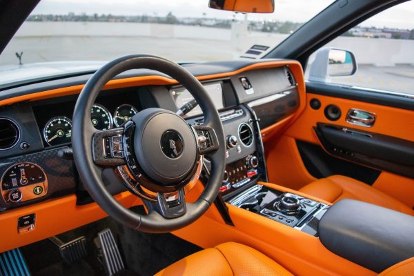 ROLLS-ROYCE CULLINAN (WHITE) - Image 13