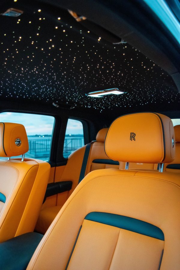 ROLLS-ROYCE CULLINAN (WHITE) - Image 10