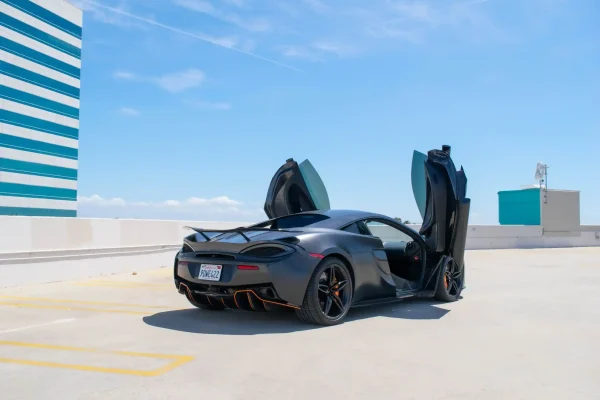 MCLAREN 570S - Image 4