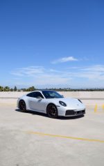 PORSCHE 911 CARRERA GTS - Image 4