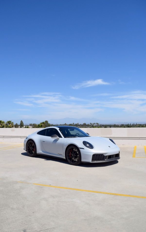 PORSCHE 911 CARRERA GTS - Image 4