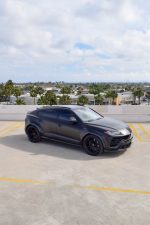 LAMBORGHINI WIDEBODY URUS (BLACK) - Image 2