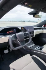 TESLA MODEL S PLAID - Image 5